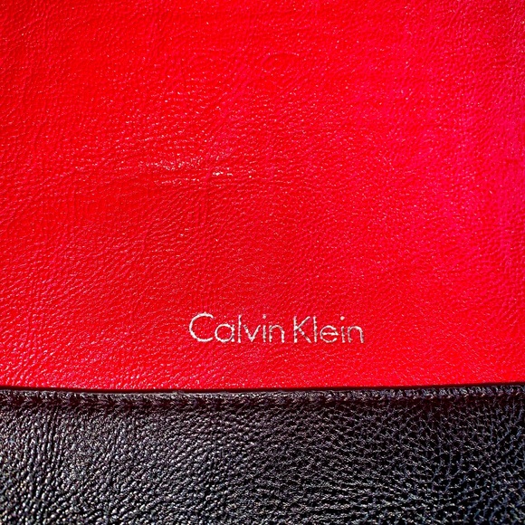 NWOT Red & Black Calvin Klein Tote Bag with Wristlet - Picture 8 of 15